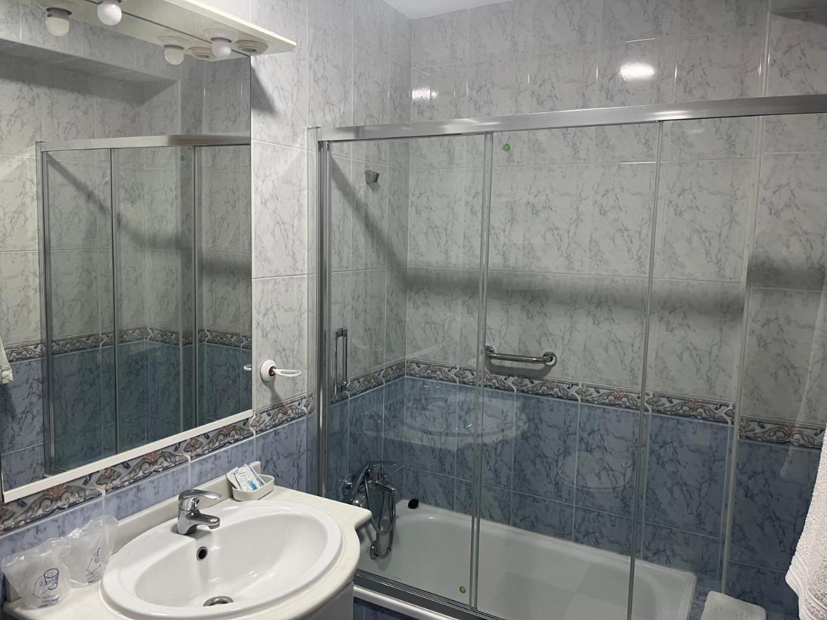 Hostal Plaza Damasco Almuñécar Esterno foto