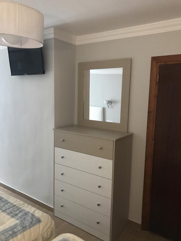 Hostal Plaza Damasco Almuñécar Esterno foto