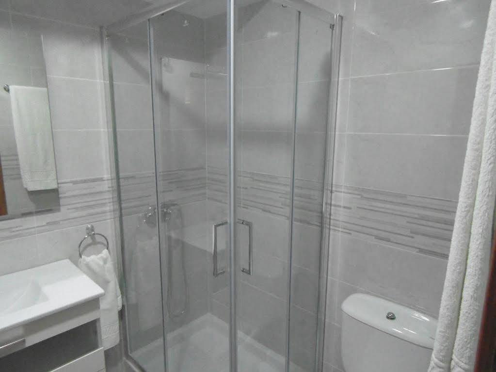 Hostal Plaza Damasco Almuñécar Esterno foto