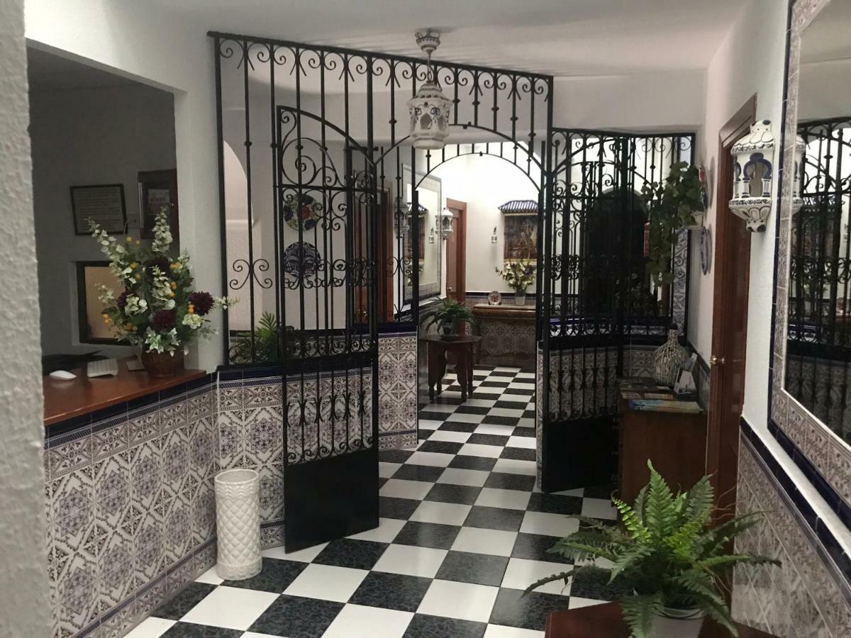 Hostal Plaza Damasco Almuñécar Esterno foto
